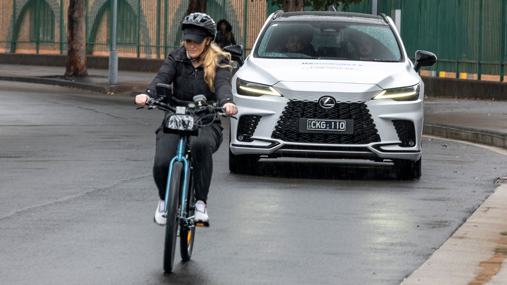 Vehicle-to-bicycle C-ITS helps avoid collisions by warning drivers of a rider ahead prior to being sighted. All images indicative only